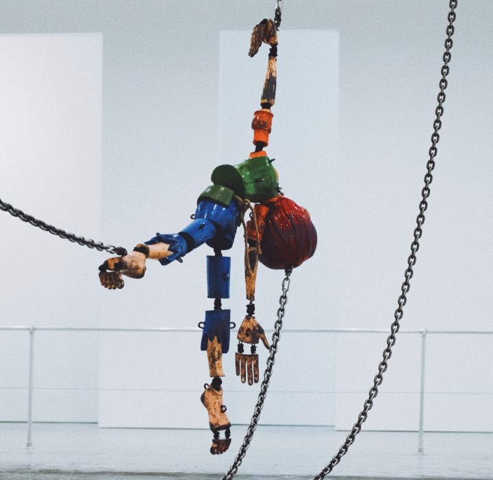 Jordan_Wolfson_Q&Art_critique_of_the_spectacle